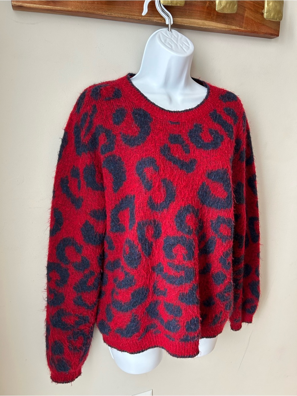 Elisabetta Italy Red Leopard Print Fuzzy Knit Sweater Medium Mohair Blend